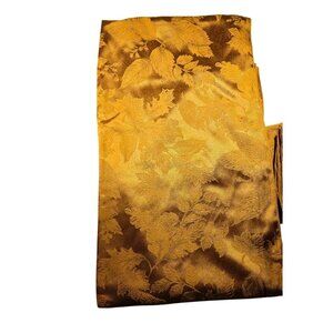 Thanksgiving tablecloth and six Napkins holiday table linens fall autumn